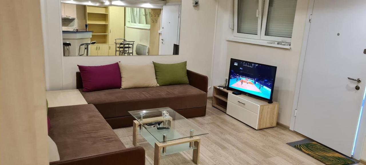 Le Coin De Simon Apartment Белград Екстериор снимка